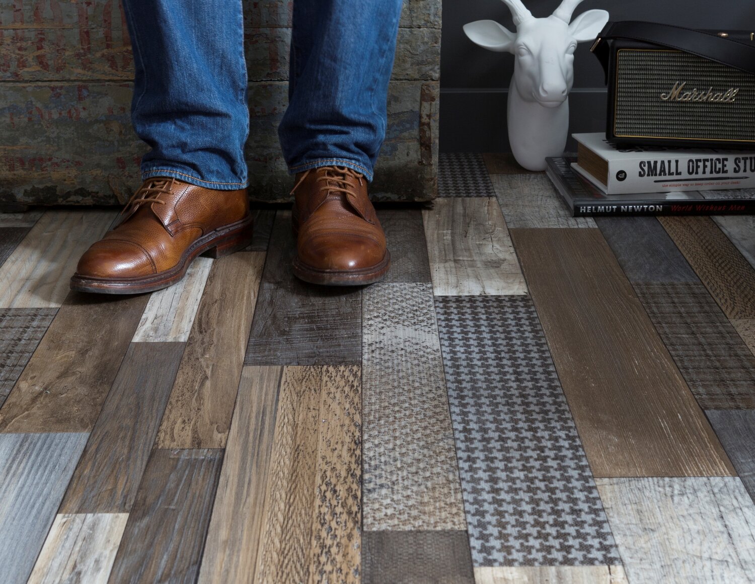 WestwoodBrown MenFoot2