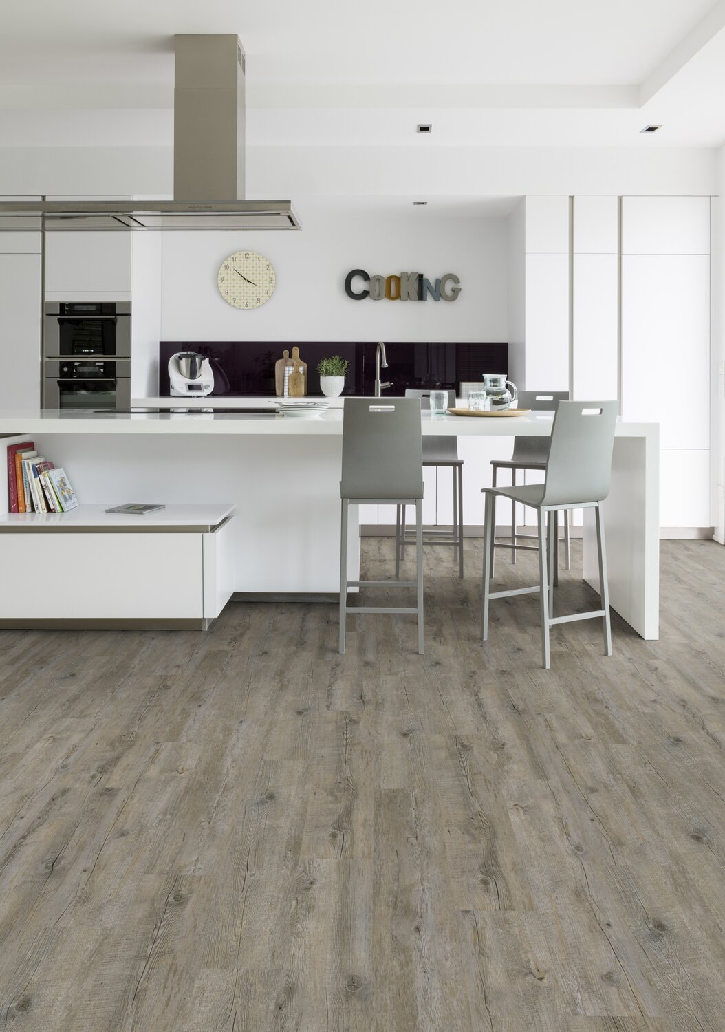 RS31889_Pecan Kitchen.jpg