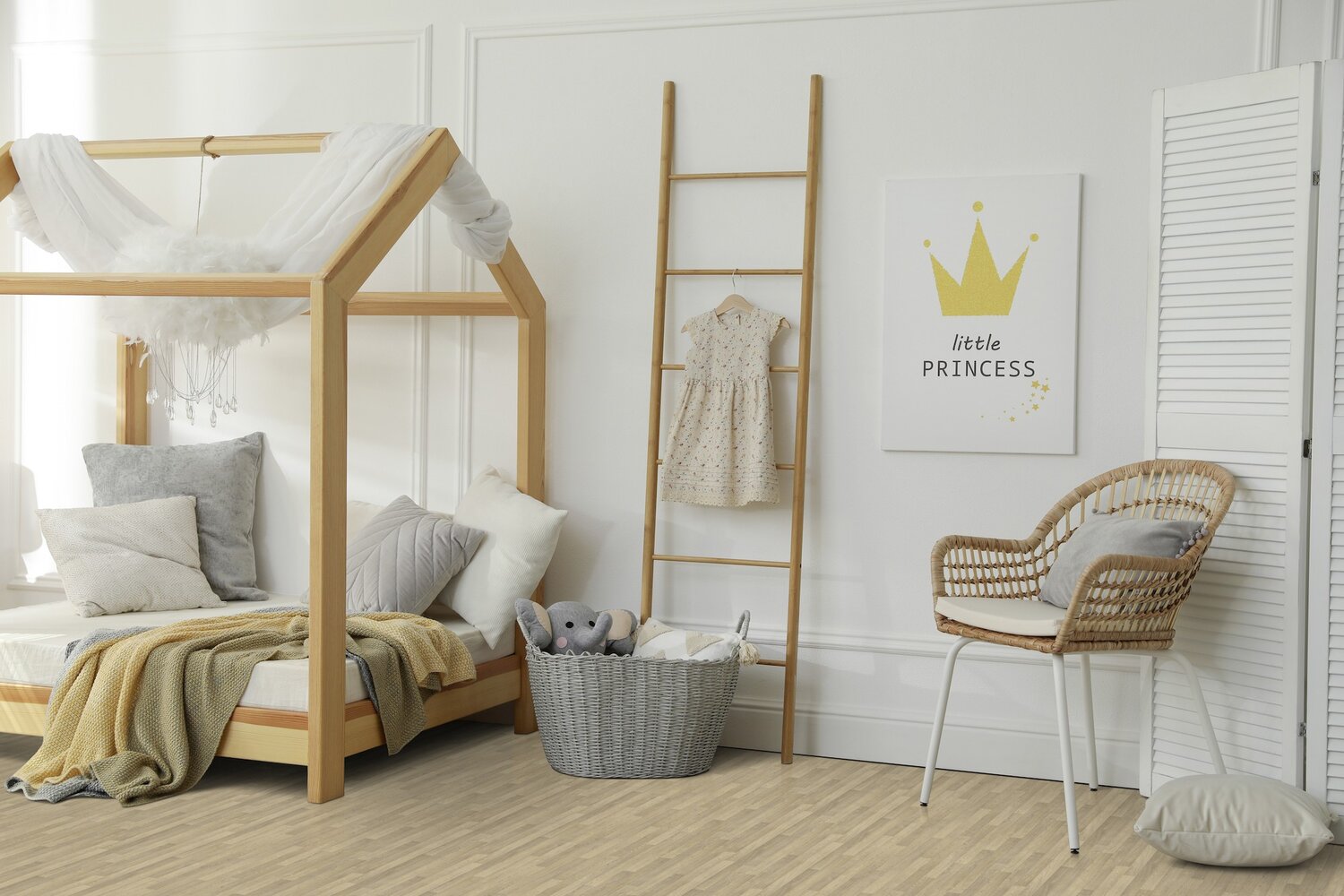 RS42827_LODGE ALMOND BEDROOM-lpr.jpg