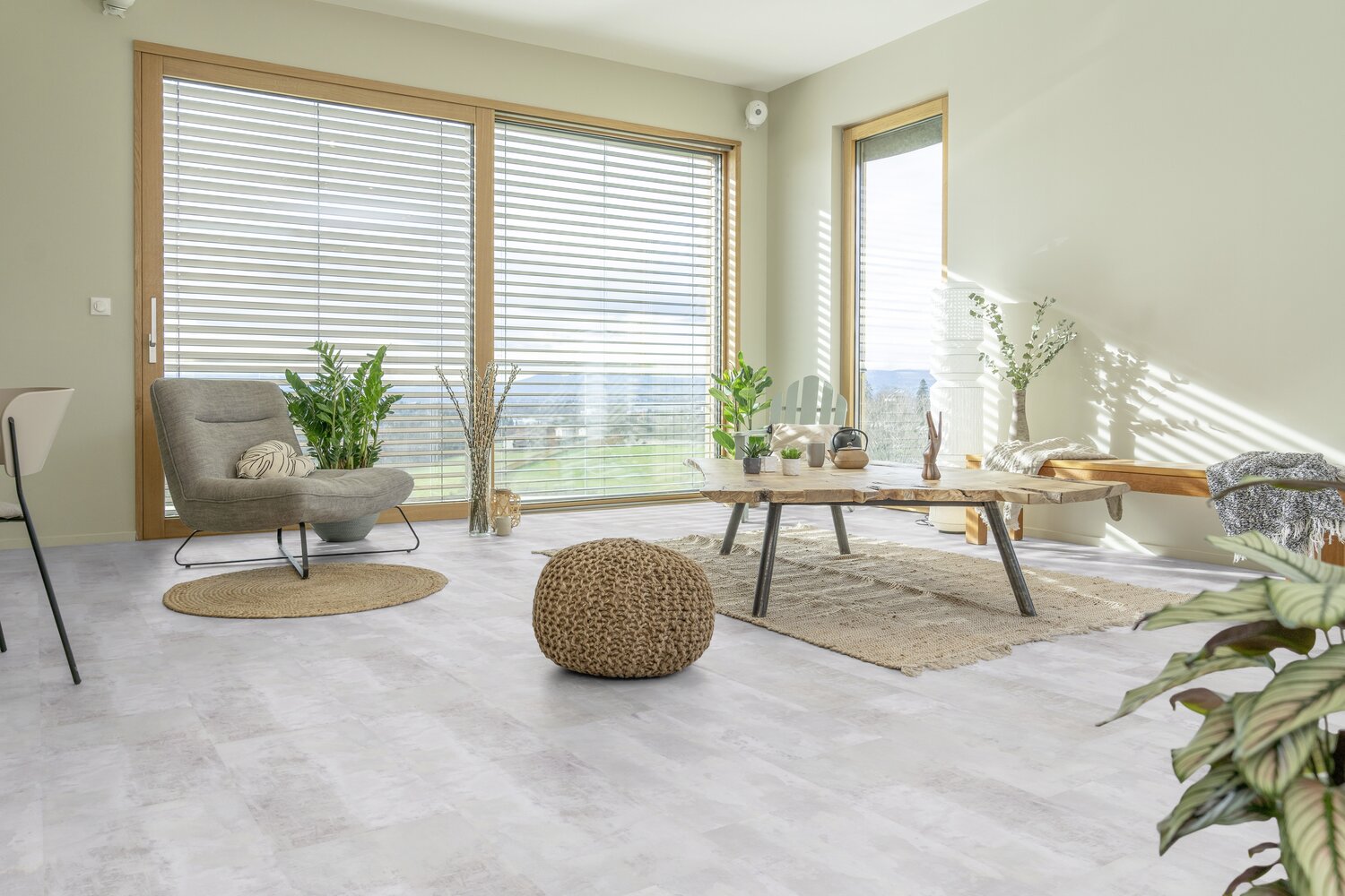 RS37823_gotha clear - living.jpg