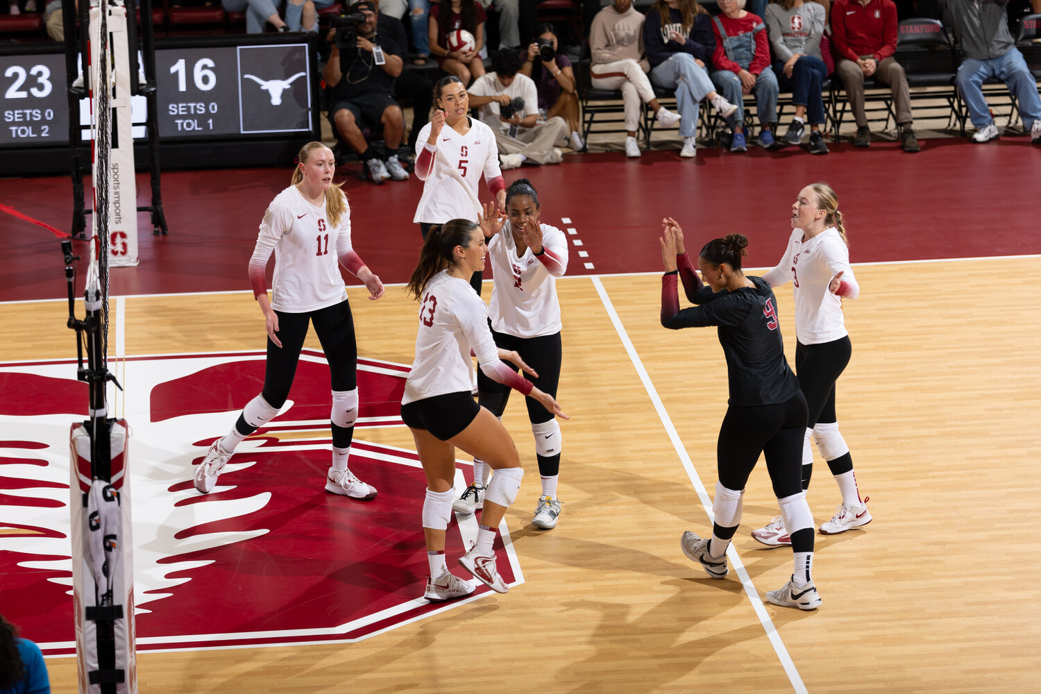 Stanford Volleyball_Photo Credit Mike Rasay, ISI Photos (8).jpg