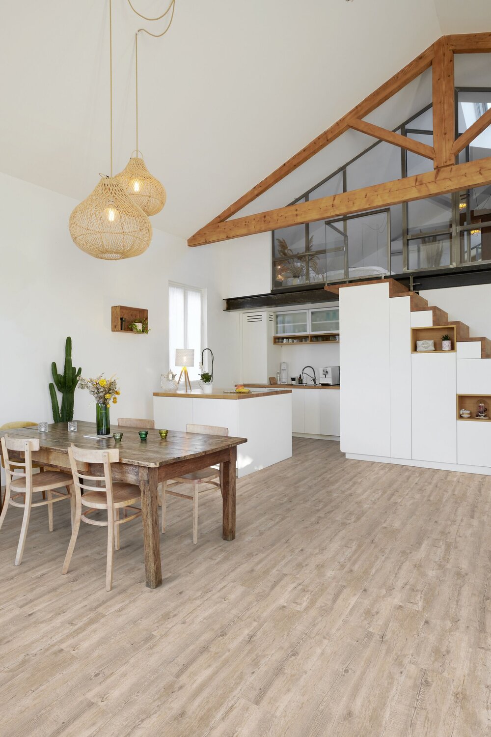 JPG 72 dpi-Plank_pecan nature_livingroom.jpg
